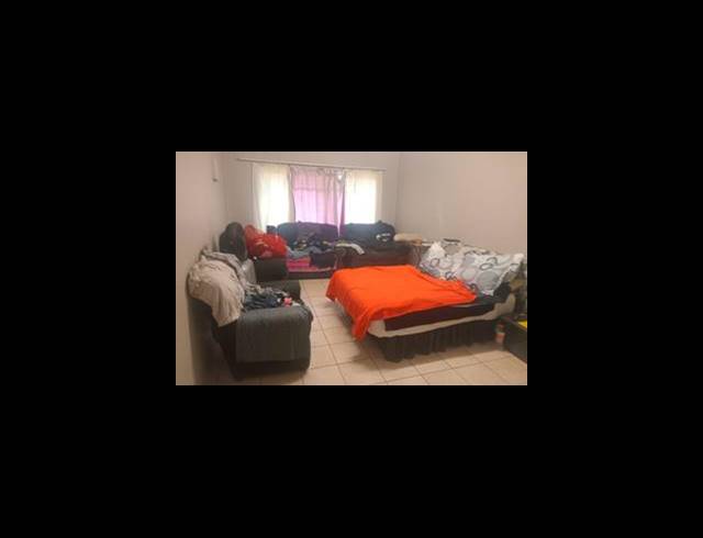6 BEDROOM HOUSE FOR SALE IN BO-DORP